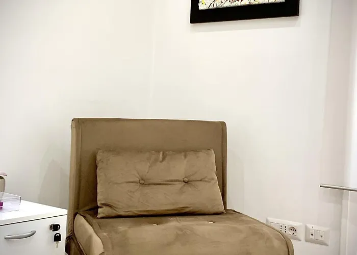 Metro Ponte Lungo Appartement Rome